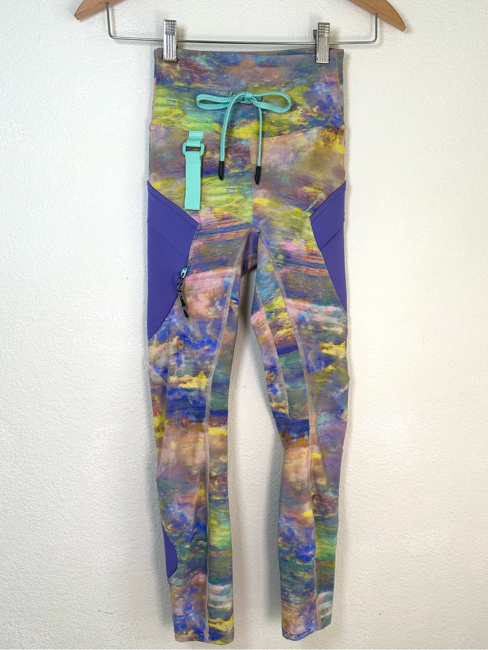 Lululemon Cargo Super High Rise Hiking Tight 25 Altered Nature Multi Size 0